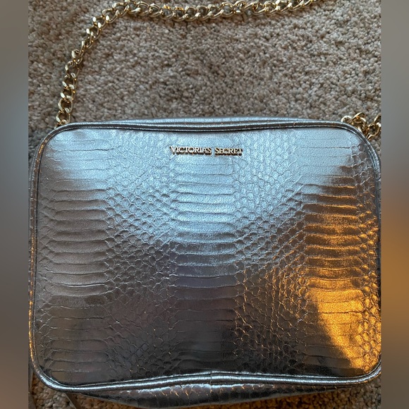 Victoria secret crossbody bag - Picture 2 of 4